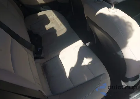 2018 Hyundai Elantra Value Edition из США, поврежденный, VIN 5NPD84LF2JH293986